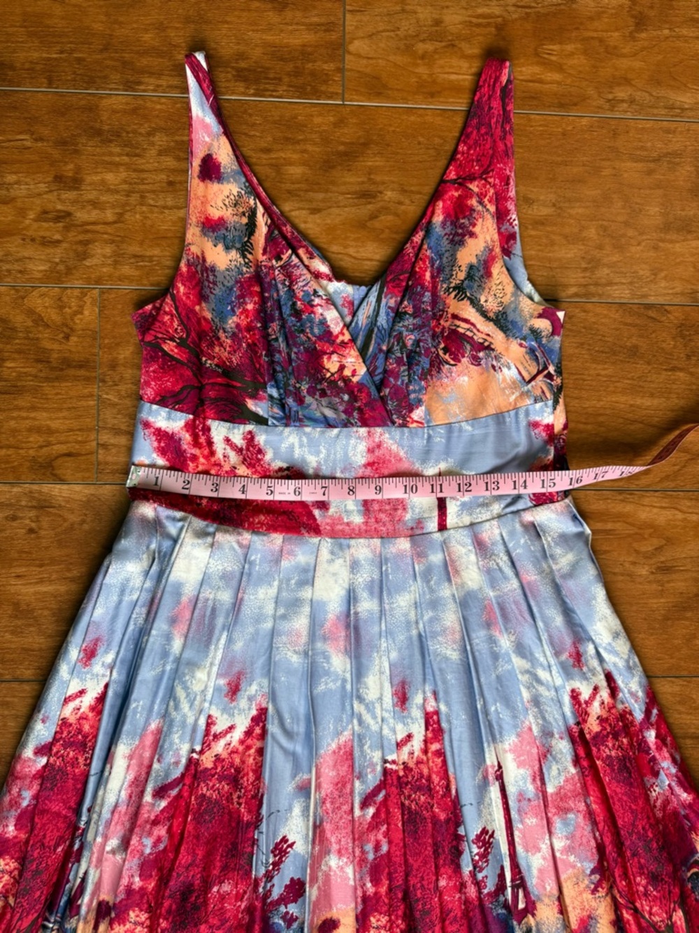 š Retrospecād Elizabeth in Gay Pari Retro Spring Summer Dress - Picture 12 of 13